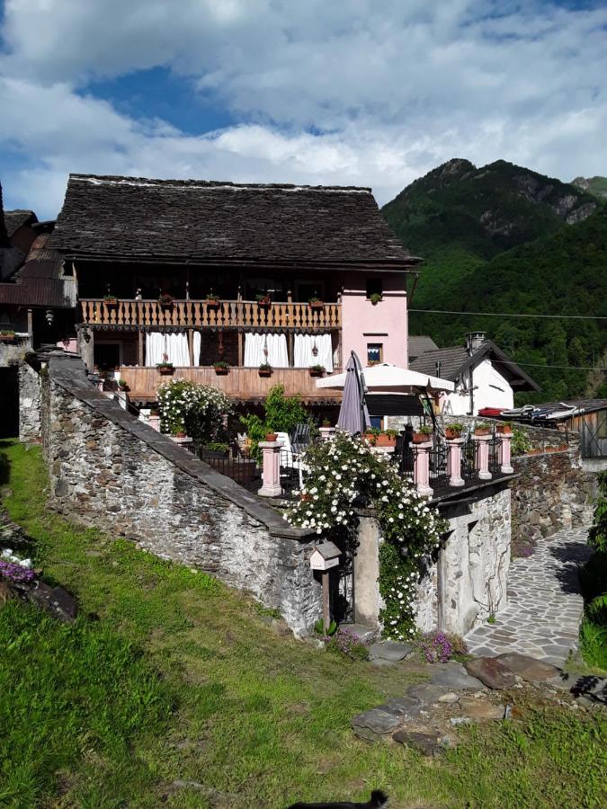 Shanty Calasca-Castiglione Exterior photo